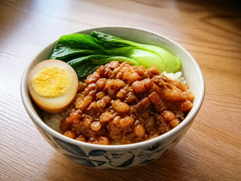 台式卤肉饭成品图